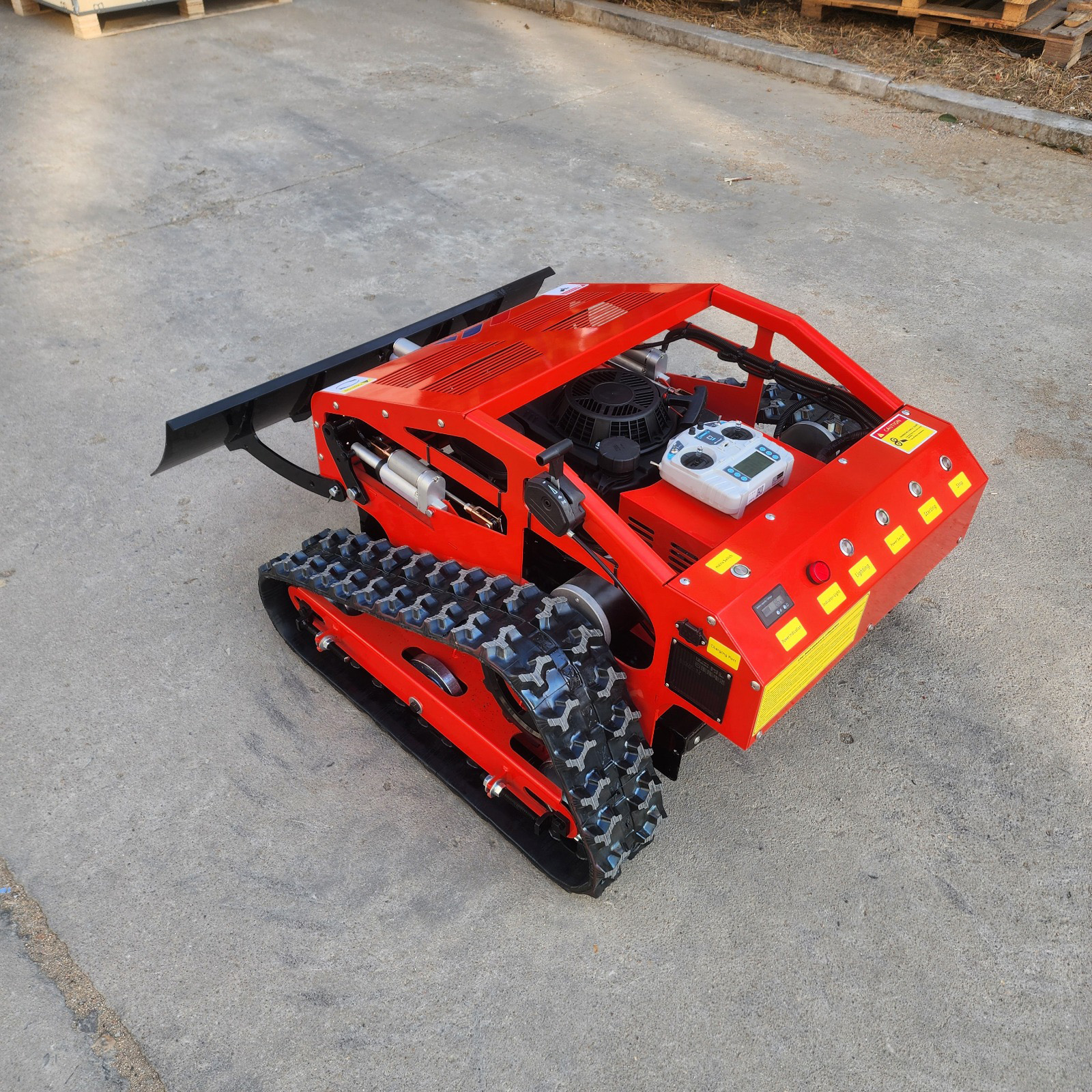 Robotska kosilnica AMD 55